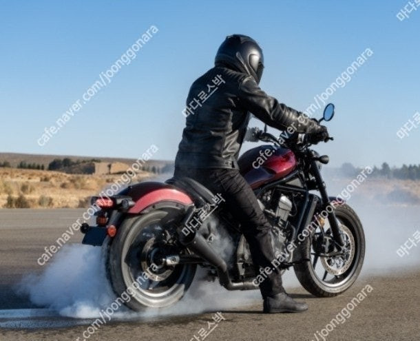 [미개봉] 혼다(HONDA) 레블1100MT 전용 반스 반스앤하인즈 슬립온 머플러 판매(구조변경 서류 포함) 이미지