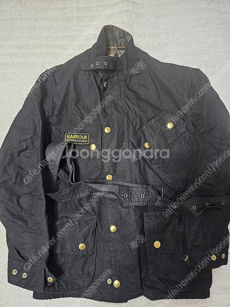 바버 인터네셔널 a7 왁스 자켓 판매합니다--0