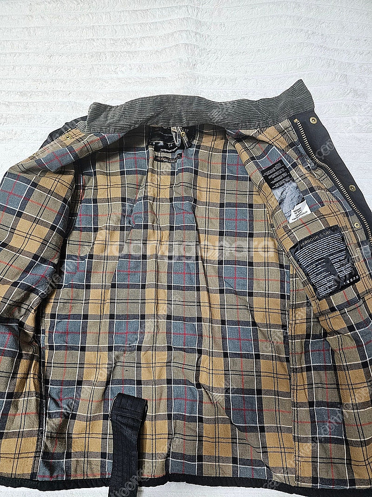 바버 인터네셔널 a7 왁스 자켓 판매합니다--7