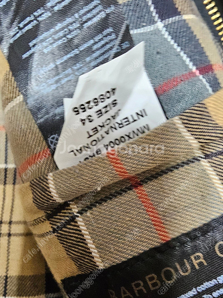 바버 인터네셔널 a7 왁스 자켓 판매합니다--8