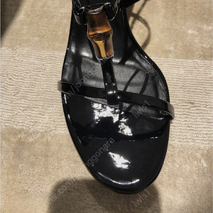 구찌 정품 뱀부 샌들 판매합니다