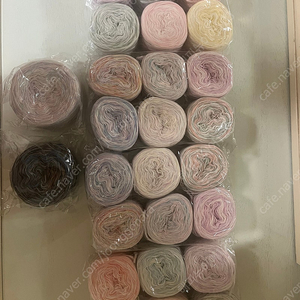 코바늘용털실(조각방석 또는 담뇨 만들기 좋아요)