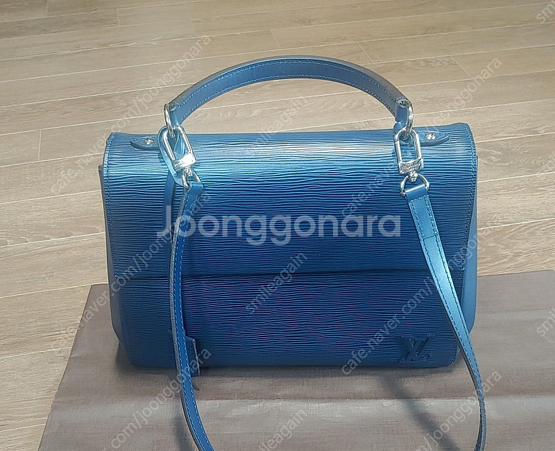루이비통 에삐 클루니 mm 미디움 미듐 인디고 네이비--0