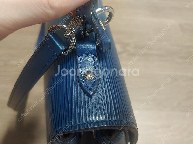 루이비통 에삐 클루니 mm 미디움 미듐 인디고 네이비--5
