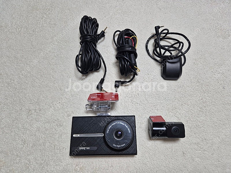 현대 UNIQ600 2채널 64GB 블랙박스 판매합니다--0