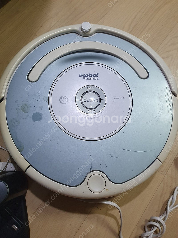 아이로봇 로보트 청소기 사용가능 부품용 추천 고양이 강아지 장난감 ㅎ 청소 귀차니즘 환영 충전기 있음--1