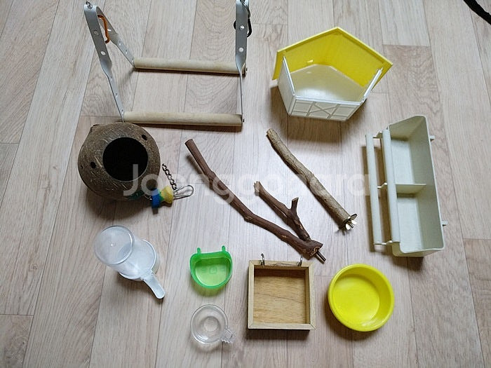 반려동물 앵무새 햄스터 집 장난감 용품 세트 / 알곡 모이 사료 판매합니다--0