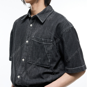 TNGT 워시그레이 오버핏 데님 하프셔츠 100