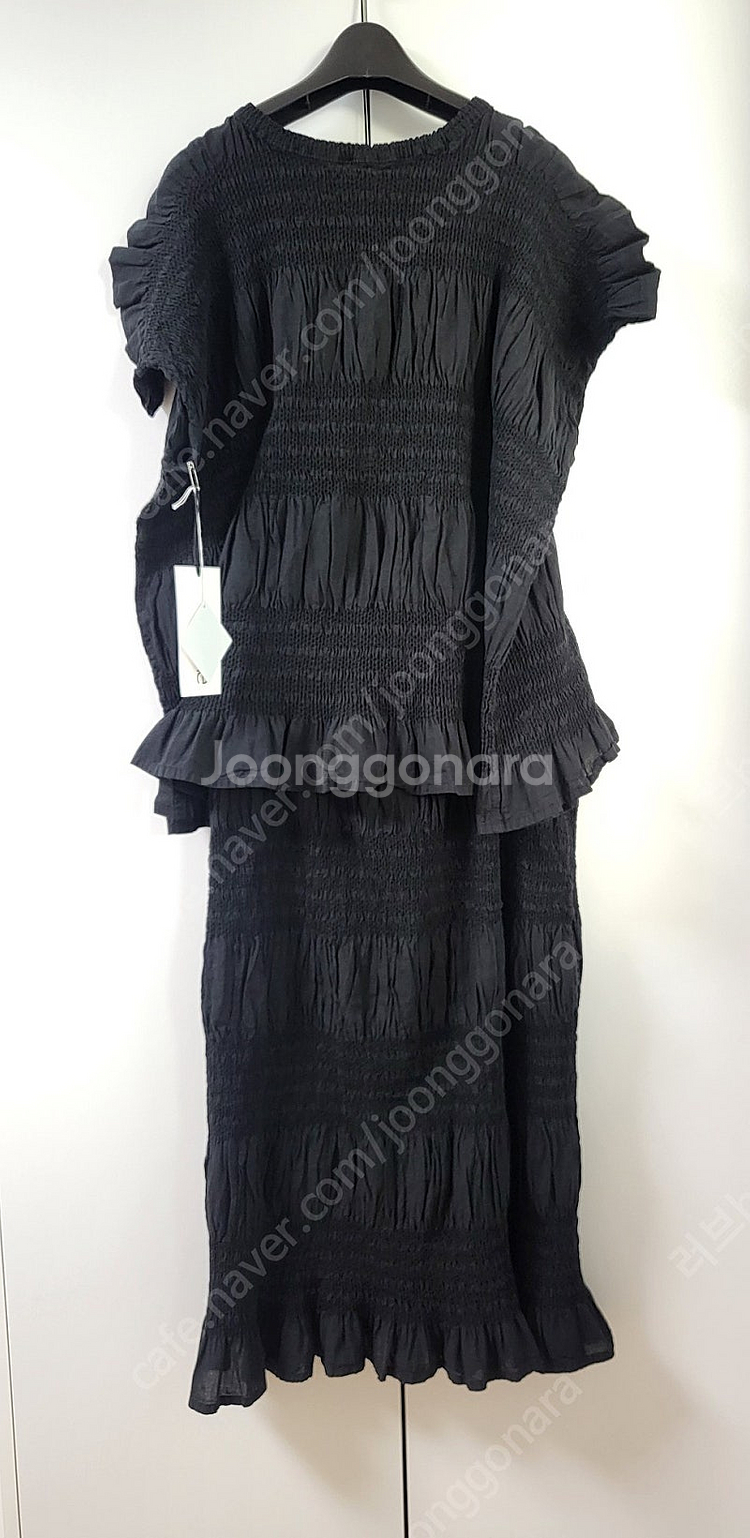 새상품 이세이미야케 미 슈링크 탑 +스커트 세트--4