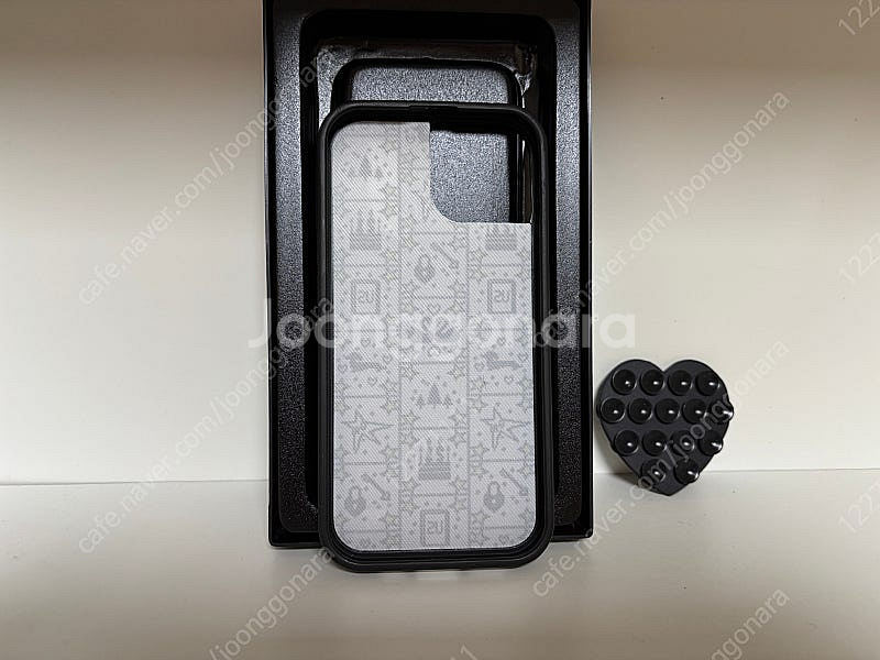 그레이시 에이브럼스 스타일 아이폰 15케이스+블랙 하트 양면 흡착(6.99cm*6.2cm) 홀더--3