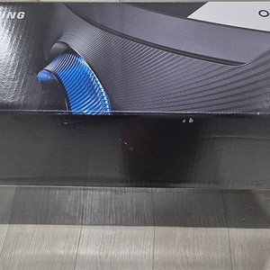 오디세이 G7 27인치 풀박스 팝니다.