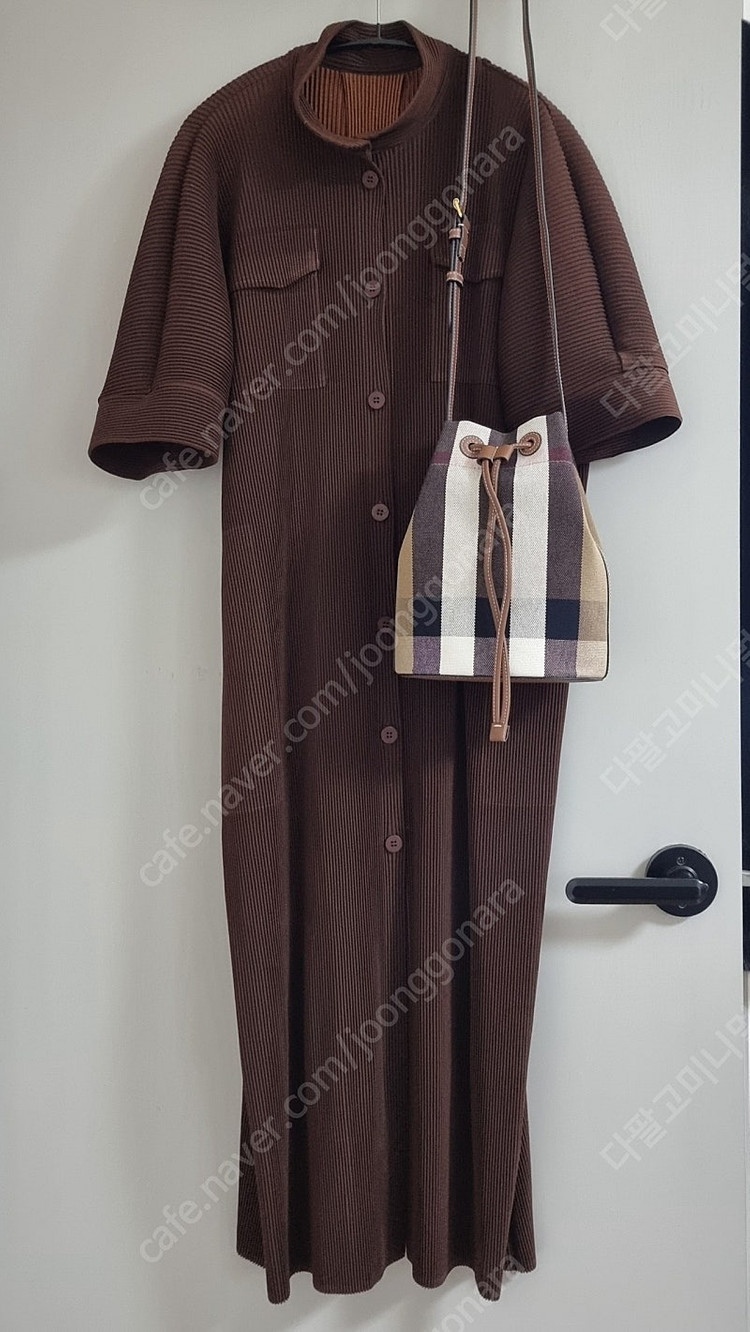 [제이드몽플리츠]쉐이드 카라 롱가디건 (딥브라운) 이미지
