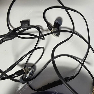 shure aonic4 판매합니다