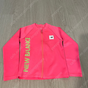 뉴발란스 네오플렌(도톰한)레위가드 상의 130사이즈