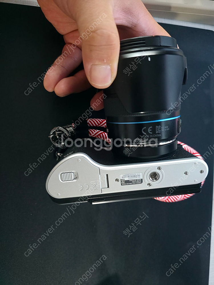 삼성 nx300 + 1855 렌즈 블랙 색상 판매합니다--2