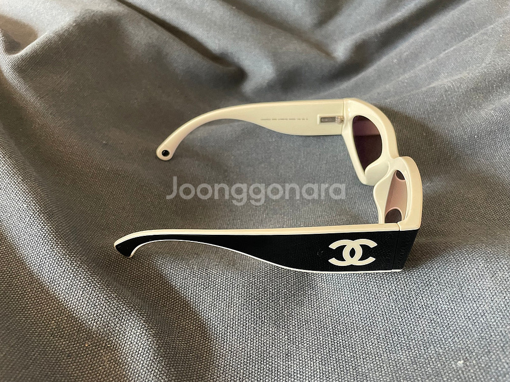 정품 샤넬 선글라스 CH 6056 새제품급 판매합니다--5