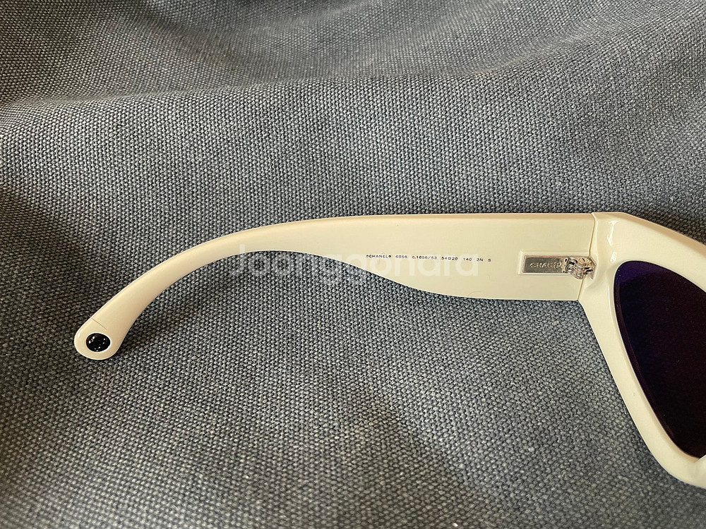 정품 샤넬 선글라스 CH 6056 새제품급 판매합니다--7