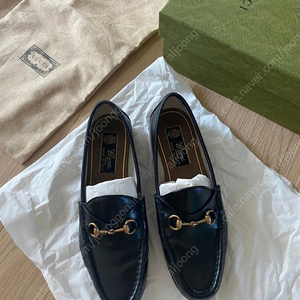 구찌 Gucci 1953 홀스빗 레더 로퍼 블랙 컬러