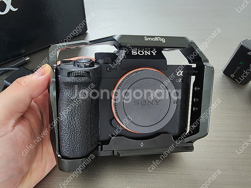 Sony A7M4 + 추가 배터리 + 스몰리그 케이지 ...--4