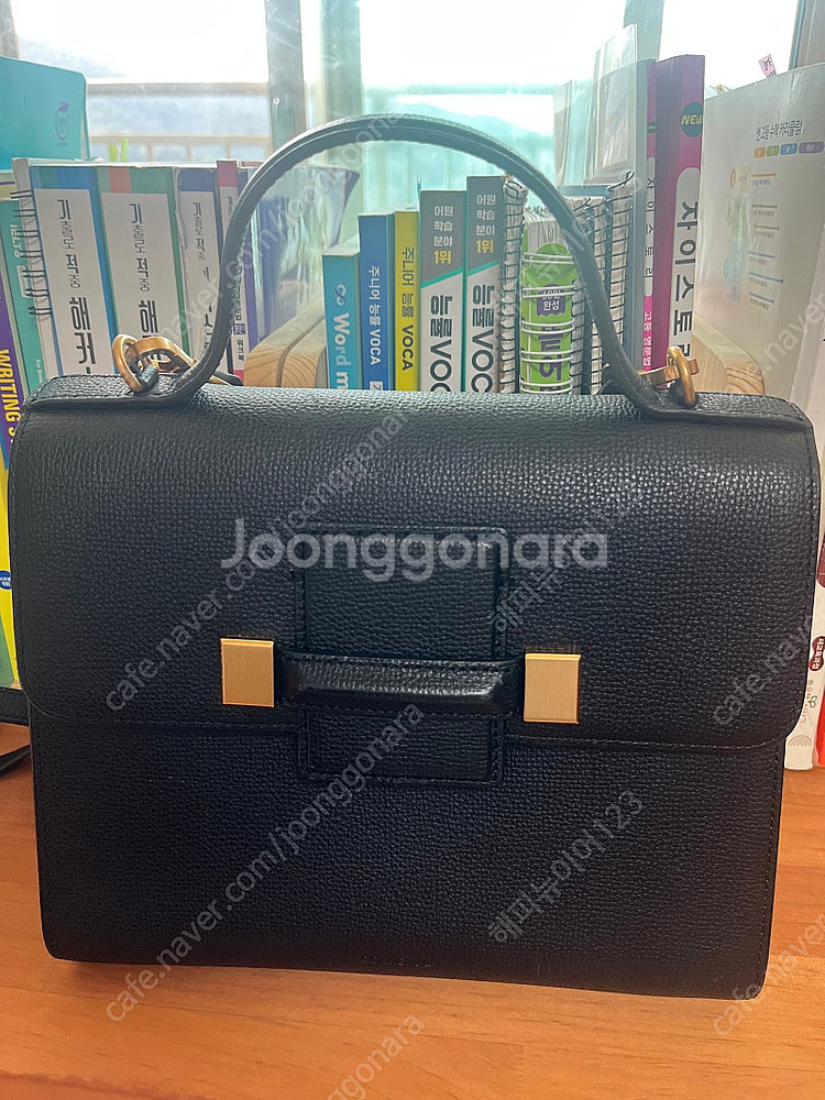 쿠론가방(토트백) 팝니다.--0