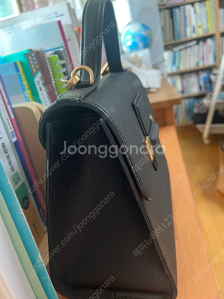 쿠론가방(토트백) 팝니다.--1