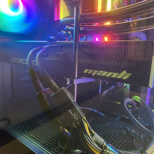 그래픽카드 MANLI 5070 NEBULA SS급 팝니다