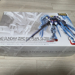 RG 프반 1/144 윙 건담 제로 EW 펄 글로스 버전 45,000원