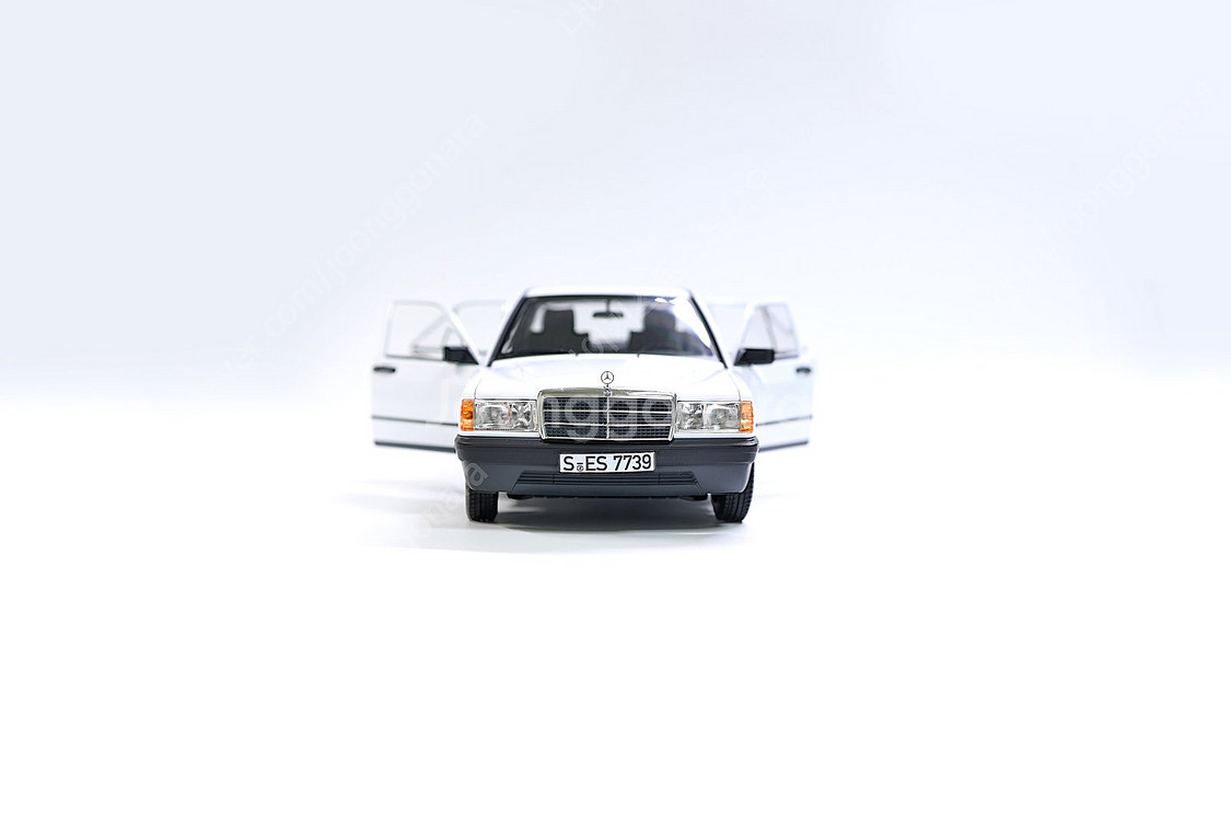 1:18 노레브 벤츠 190e 화이트 다이캐스트 모형자동차--1