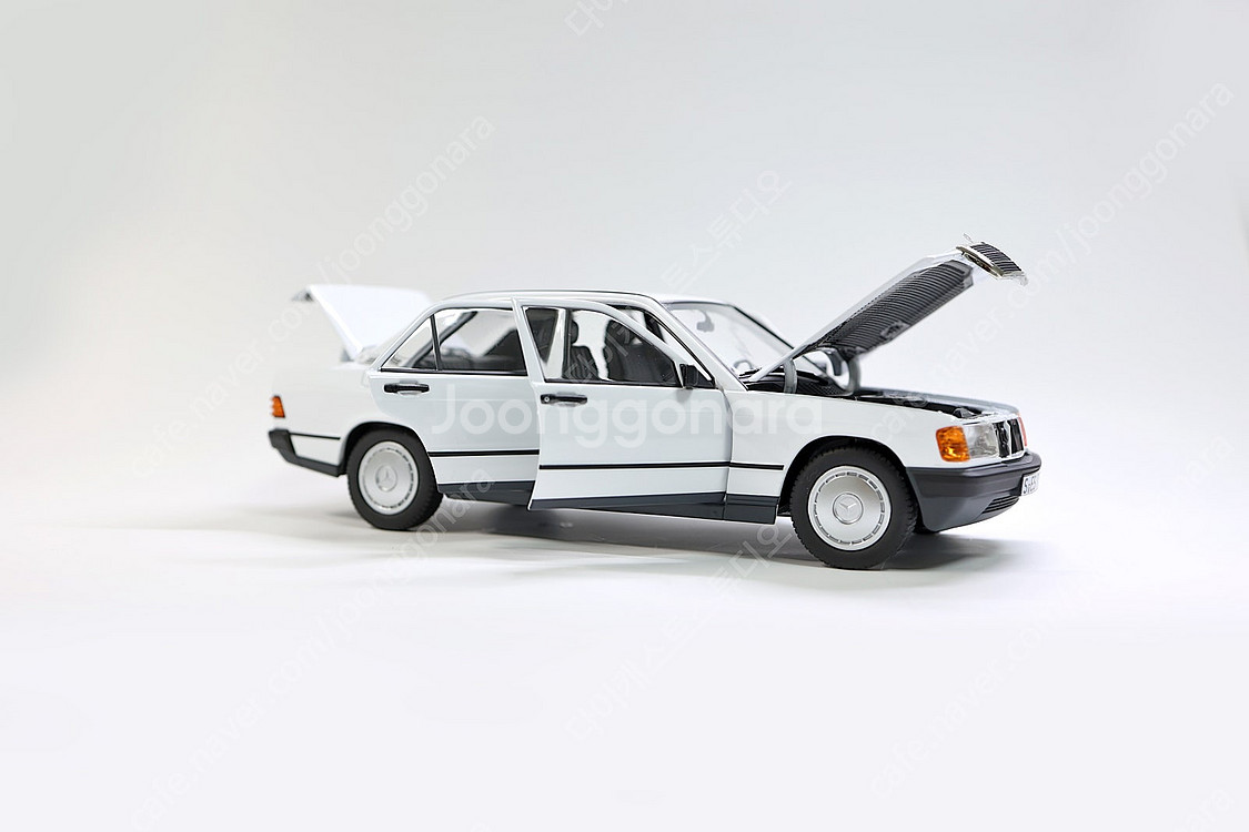 1:18 노레브 벤츠 190e 화이트 다이캐스트 모형자동차--3