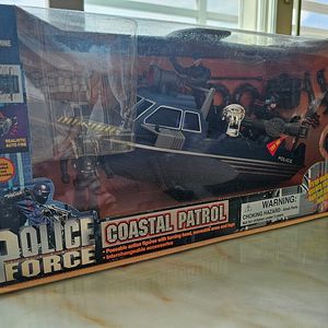 Gi joe 해안 경비대 정찰선 보트 미개봉 팝니다, 서비스로 피규어 3개 드림