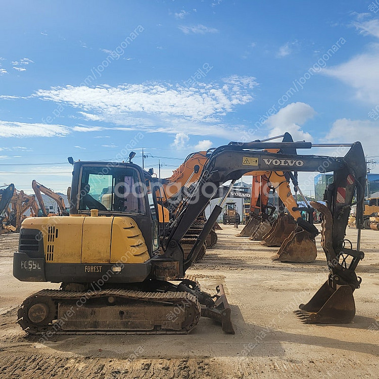 02굴삭기 볼보EC55C (집게장착+회전라인) 2011년 팝니다.--0