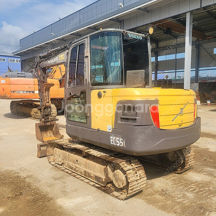 02굴삭기 볼보EC55C (집게장착+회전라인) 2011년 팝니다.--3