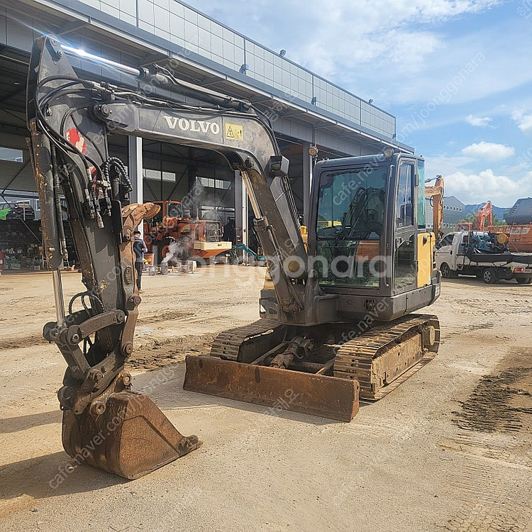 02굴삭기 볼보EC55C (집게장착+회전라인) 2011년 팝니다.--5