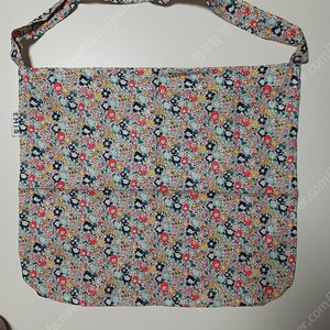 이미스 플라워 패턴 에코백