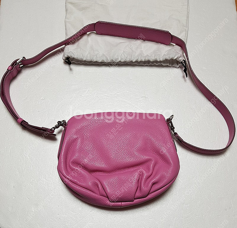 (가격내림) 마크바이마크제이콥스 뉴 큐 미니 나타샤 : 16만9천원(택배비 포함)--1