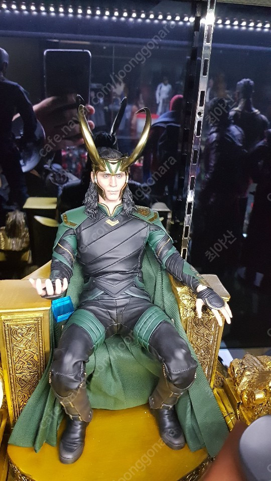 핫토이(인피로키,dx17,마크50,마크7, DX14, 카모텀블러,가모라2,욘두디럭스),영채신1,아이미니미 찰리채플린 이미지