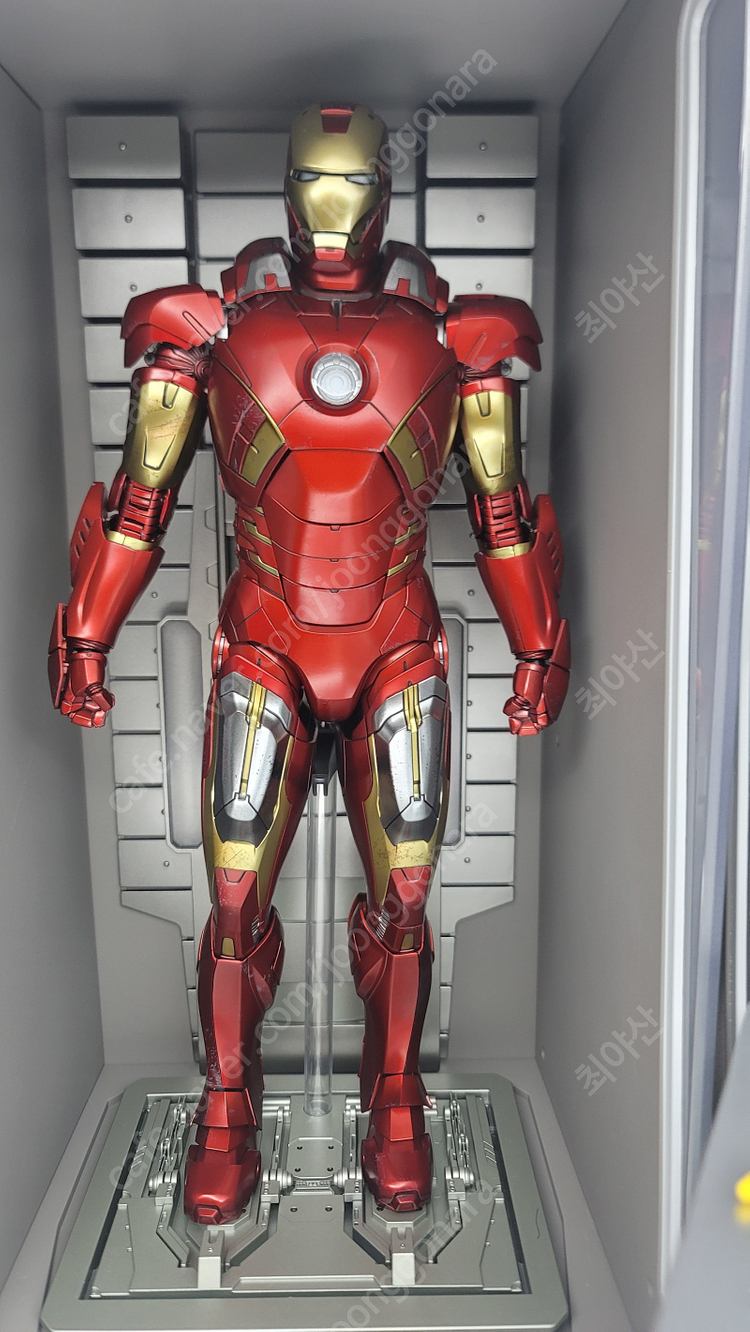 핫토이(인피로키,dx17,마크50,마크7, DX14, 카모텀블러,가모라2,욘두디럭스),영채신1,아이미니미 찰리채플린 이미지