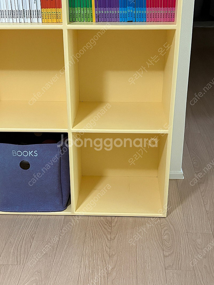 바치포칠드런 책장 판매해요--3