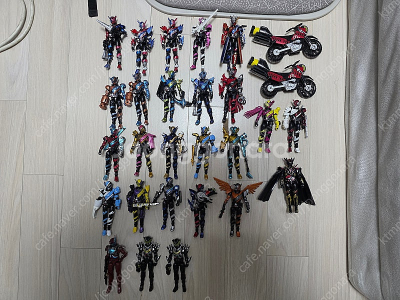 미니특공대&메탈카드봇,SHF아이언맨 마크50 세트,메가블록스 드래곤 유니버스 스타블레이즈,장동 가면라이더 시리즈 판...--4