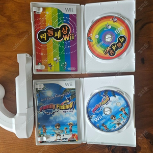 닌텐도위 리모콘및각종부품 및 wii 타이틀(저스트댄스.별의커비.마리오파티.마리오와소닉.뉴슈퍼마리오.리듬세상.동물의숲.바이오하자드