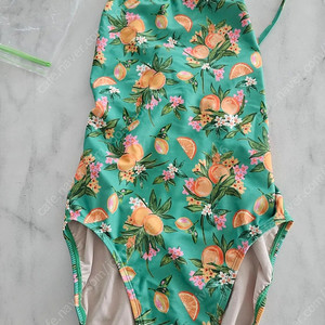 스위밍캣 그린레몬 수영복L(새것)가격내림