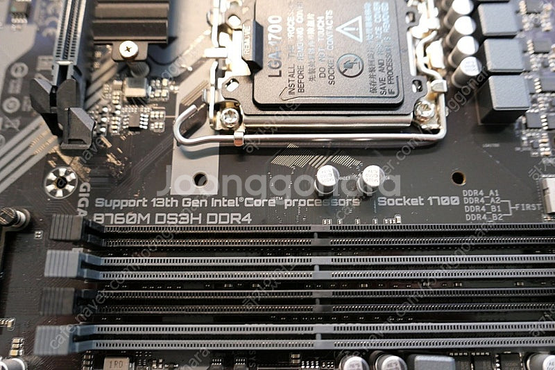 GIGABYTE B760M DS3H DDR4--4