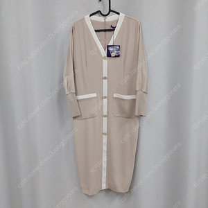 더아이잗컬렉션 니트 배색 롱원피스 새제품