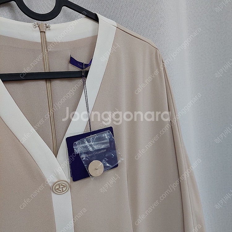 더아이잗컬렉션 니트 배색 롱원피스 새제품--2