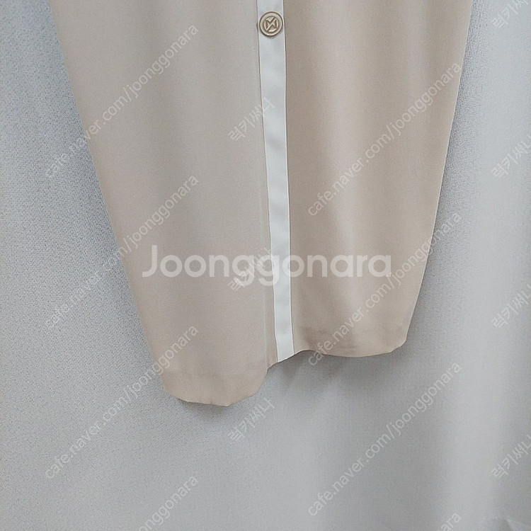 더아이잗컬렉션 니트 배색 롱원피스 새제품--4