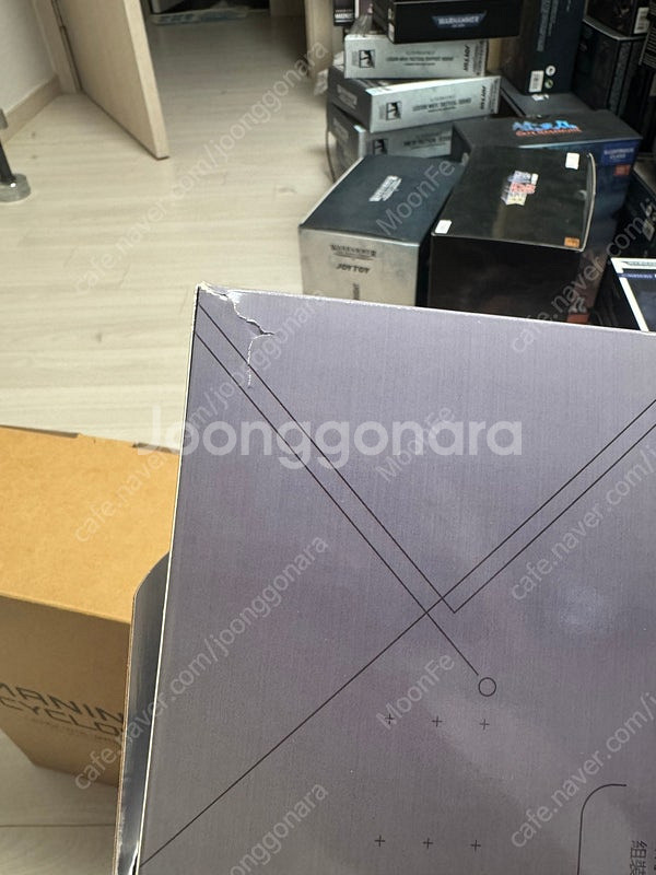 모쇼토이즈 포이즌토이즈 캠퍼 판매합니다.--6