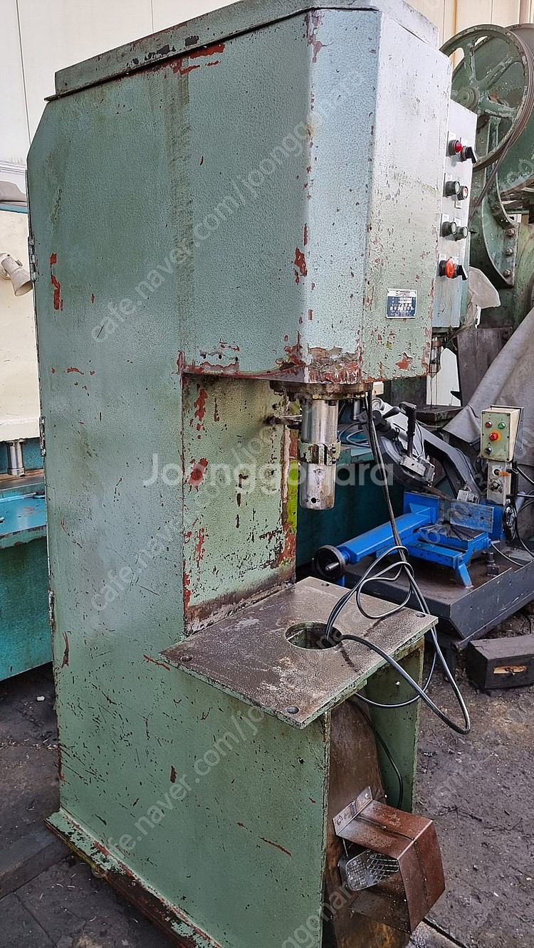 c형 유압프레스 5톤--2