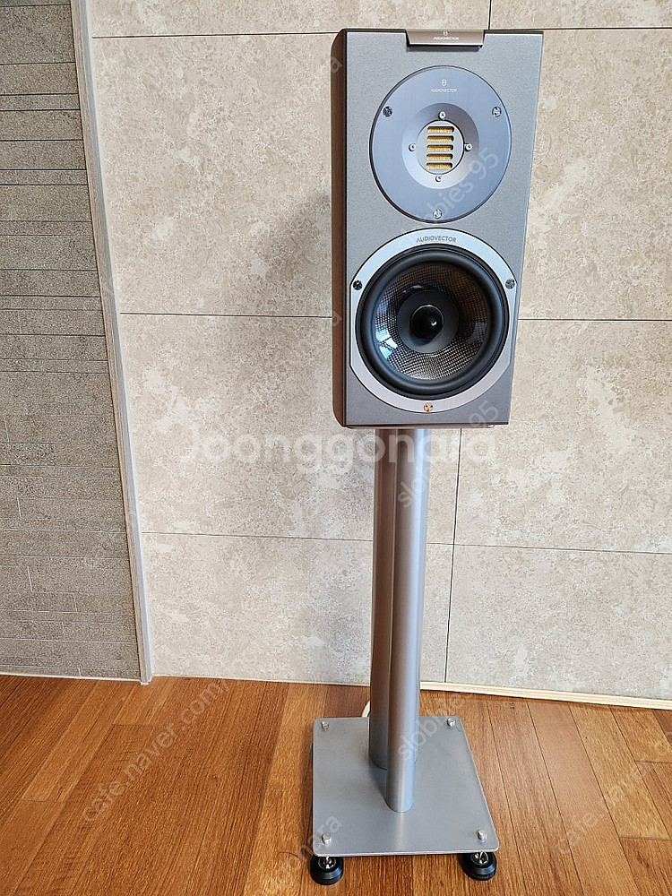 오디오벡터 R1 아르떼 판매합니다--0
