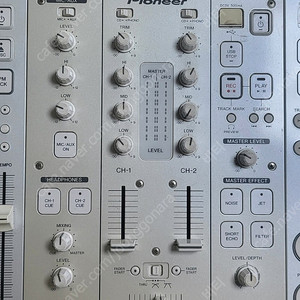 Pioneer DJM-350 화이트