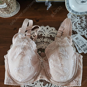 비비안 BBM 보정브라(75B) 판매해요